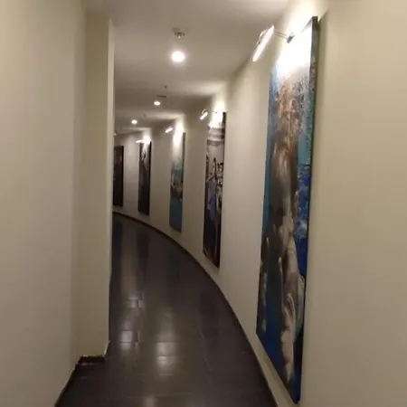 Stylish Flat-eagle Eye For Apartman Isztambul